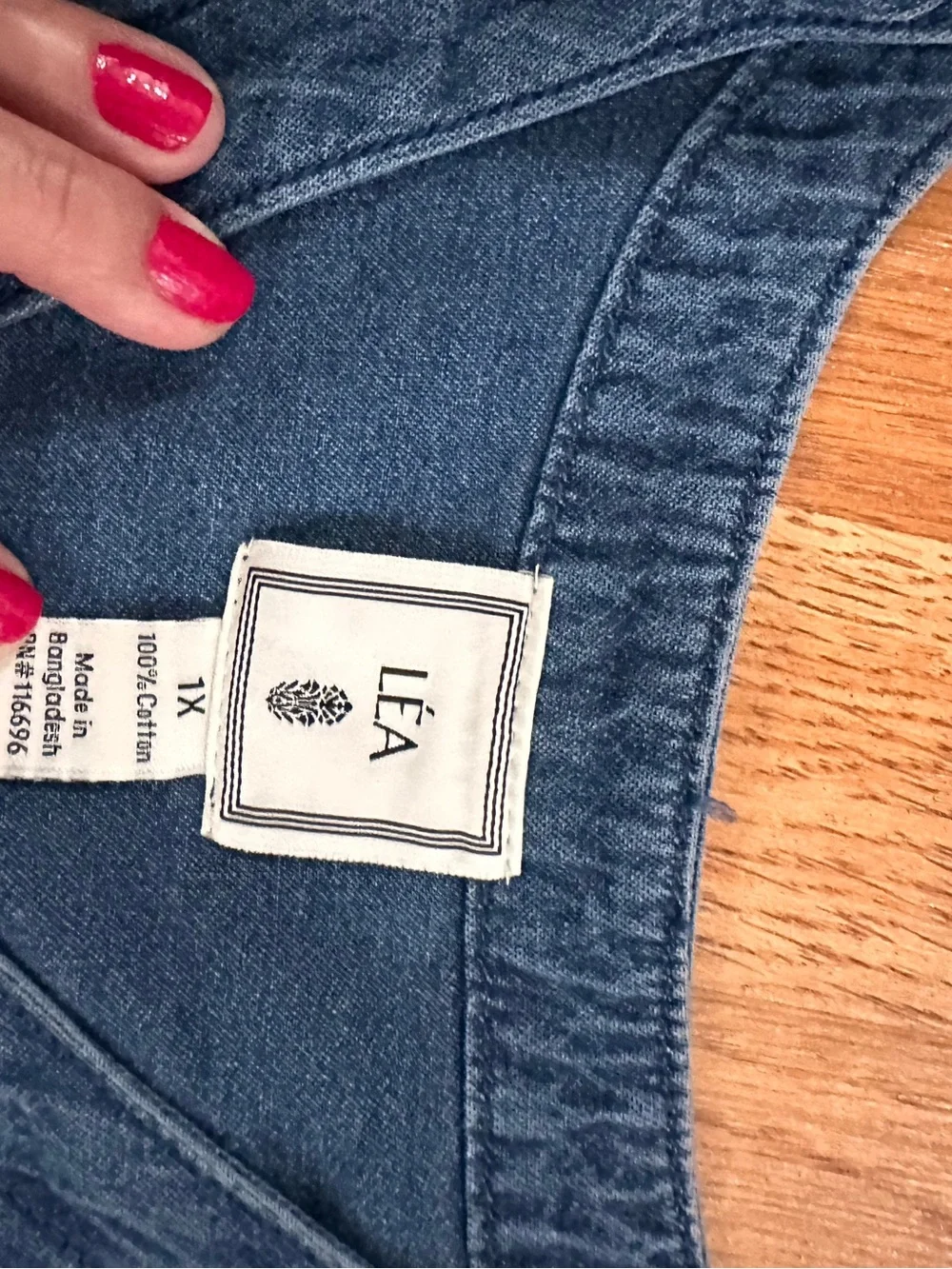 LÉA Blue Denim Button-Front V-Neck Pintuck Top